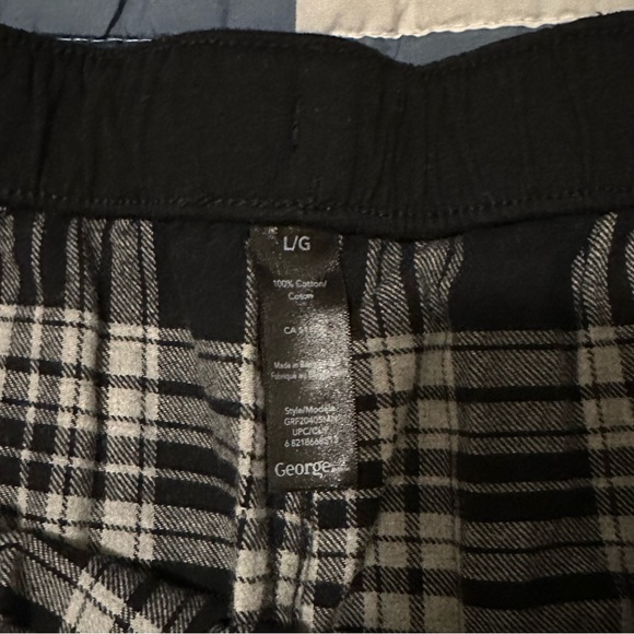 Pajama bottoms - Picture 2 of 2